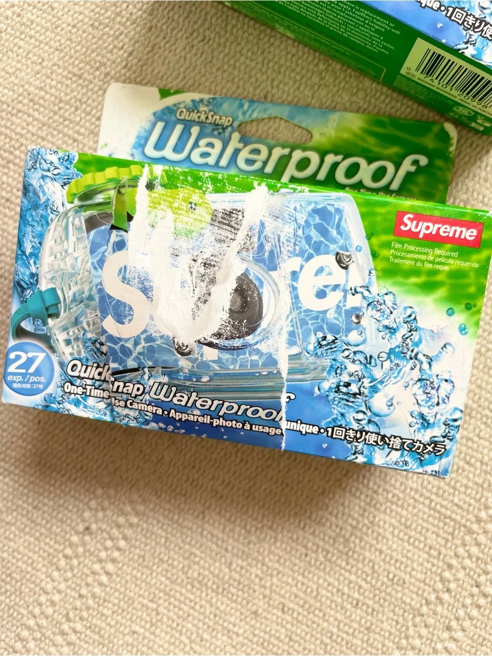 Supreme FujiFilm Waterproof Camera Blue SS24 Supreme New York 2024 2 In Box